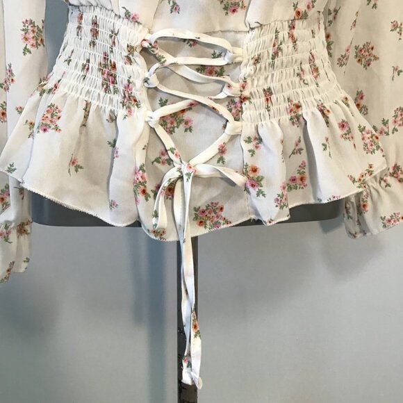 No Comment Off Shoulder Floral Pattern Top with Smocked Waist Size XL - Picture 2 of 10